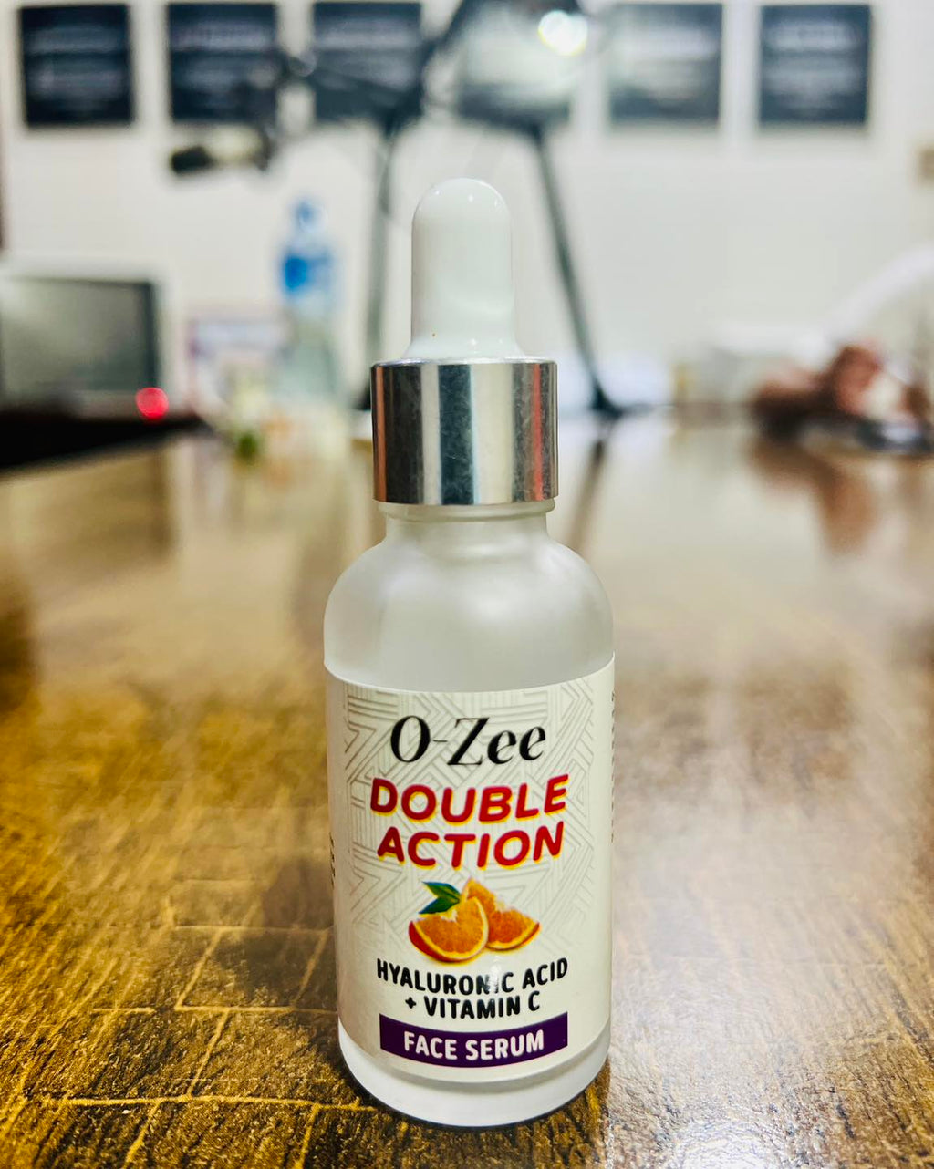 O-Zee Hyaluronic Acid + Vitamin C Serum showing lightweight consistency
